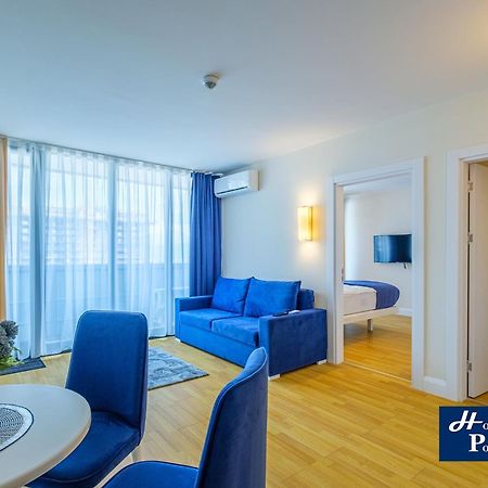 Holiday Point Orbi City Batumi Bagian luar foto