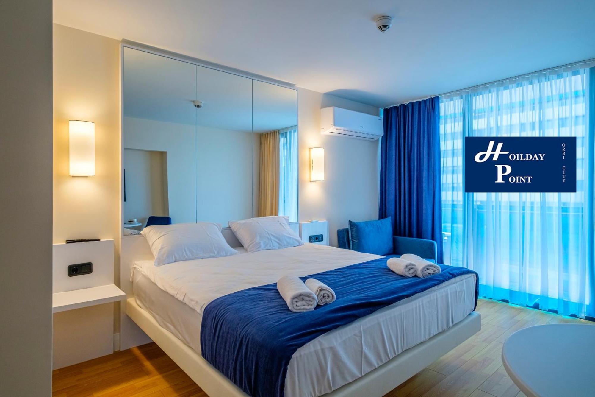 Holiday Point Orbi City Batumi Bagian luar foto
