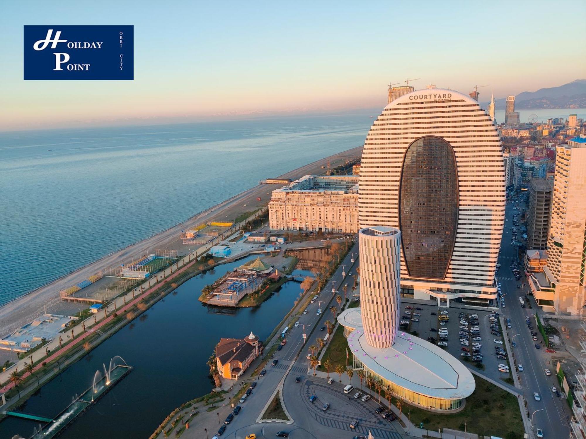 Holiday Point Orbi City Batumi Bagian luar foto