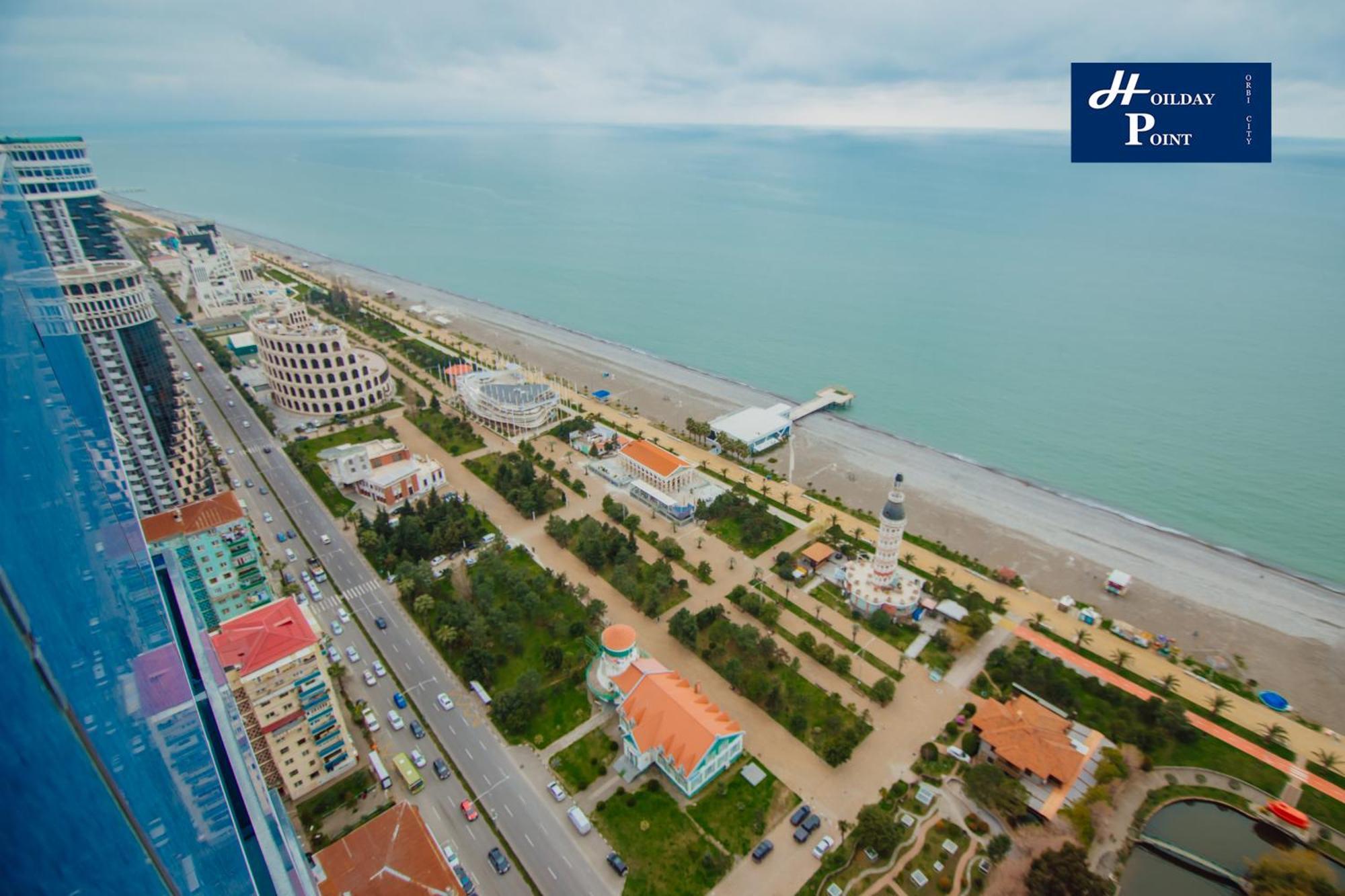 Holiday Point Orbi City Batumi Bagian luar foto