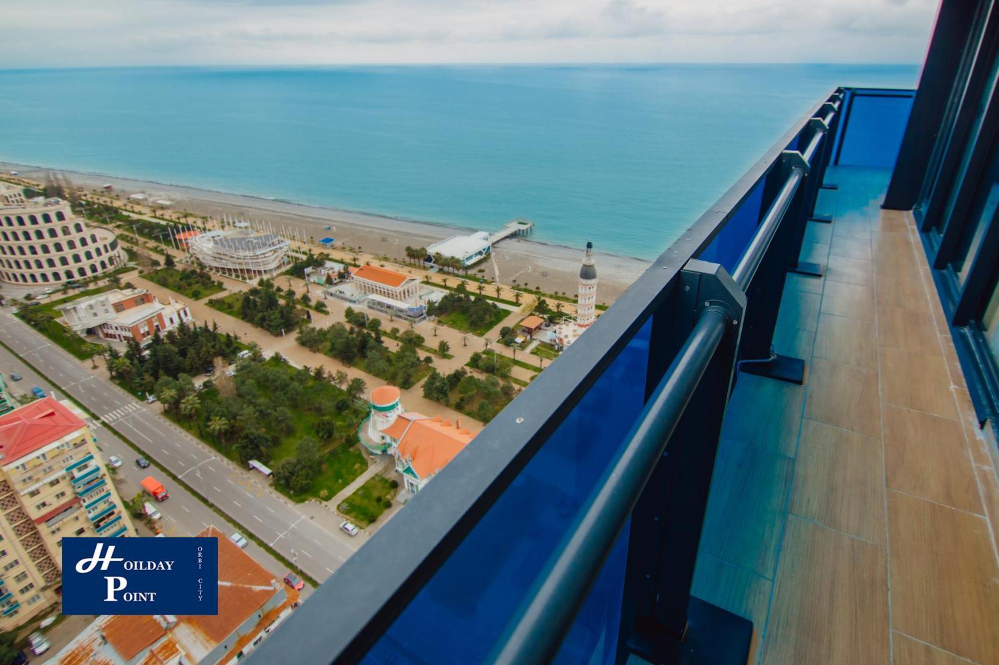 Holiday Point Orbi City Batumi Bagian luar foto