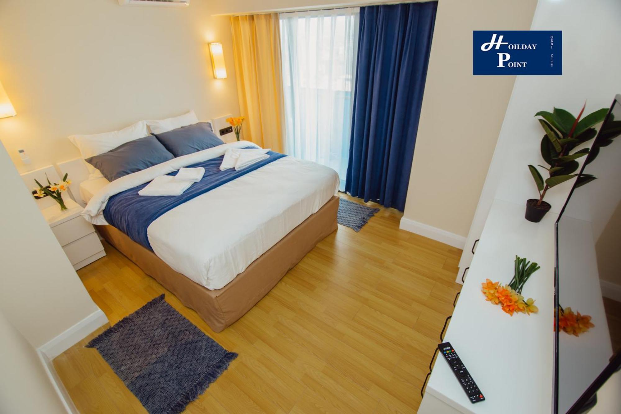 Holiday Point Orbi City Batumi Bagian luar foto